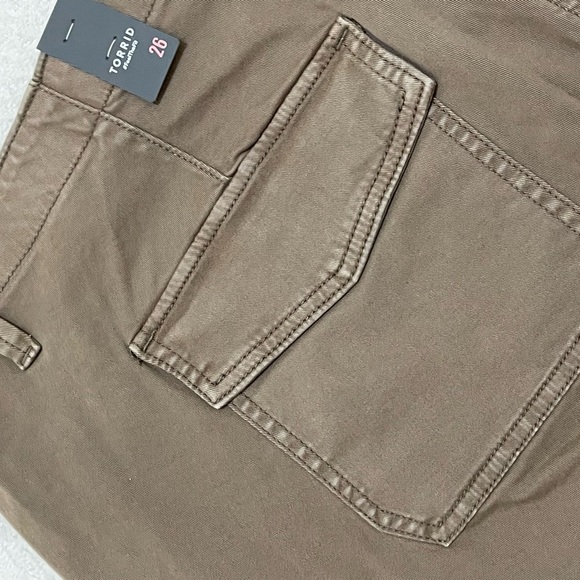 Torrid high rise chino short size 26 - Picture 6 of 15